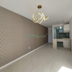 Apartamento com 60m², 2 dormitórios, 1 vaga, no bairro Charqueadas em Caxias do Sul para Alugar