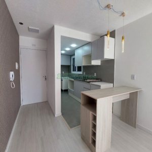 Apartamento com 60m², 2 dormitórios, 1 vaga, no bairro Charqueadas em Caxias do Sul para Alugar