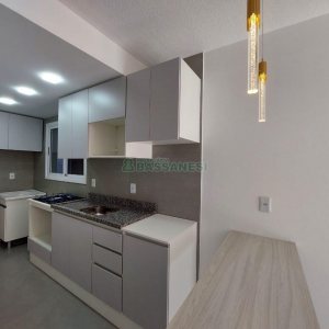 Apartamento com 60m², 2 dormitórios, 1 vaga, no bairro Charqueadas em Caxias do Sul para Alugar