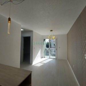 Apartamento com 60m², 2 dormitórios, 1 vaga, no bairro Charqueadas em Caxias do Sul para Alugar