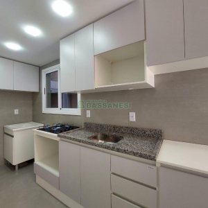 Apartamento com 60m², 2 dormitórios, 1 vaga, no bairro Charqueadas em Caxias do Sul para Alugar