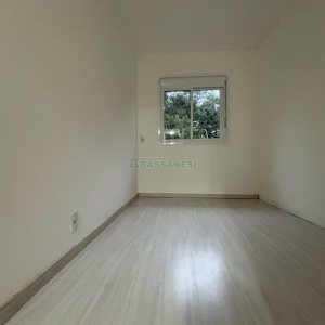 Casa com 52m², 2 dormitórios, 2 vagas, no bairro Ana Rech em Caxias do Sul para Alugar