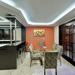 Casa com 270m², 4 dormitórios, 4 vagas, no bairro Sagrada Família em Caxias do Sul para Alugar