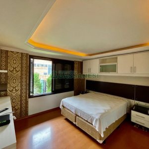 Casa com 270m², 4 dormitórios, 4 vagas, no bairro Sagrada Família em Caxias do Sul para Alugar