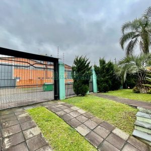 Casa com 270m², 4 dormitórios, 4 vagas, no bairro Sagrada Família em Caxias do Sul para Alugar
