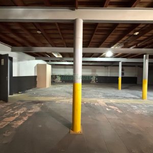 Loja com 400m², 8 vagas, no bairro São Pelegrino em Caxias do Sul para Alugar