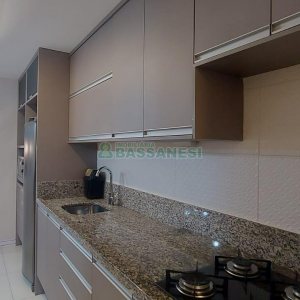 Apto Mobiliado com 72m², 2 dormitórios, 2 vagas, no bairro Lourdes em Caxias do Sul para Alugar
