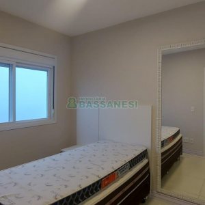 Apto Mobiliado com 72m², 2 dormitórios, 2 vagas, no bairro Lourdes em Caxias do Sul para Alugar