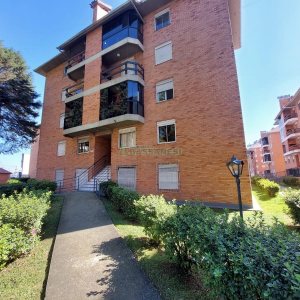 Apto Mobiliado com 57m², 2 dormitórios, 2 vagas, no bairro Universitário em Caxias do Sul para Alugar