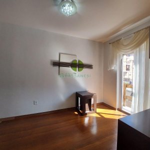 Apto Mobiliado com 57m², 2 dormitórios, 2 vagas, no bairro Universitário em Caxias do Sul para Alugar
