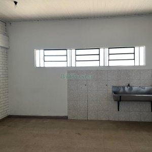 Pavilhão com 4600m², no bairro Forqueta em Caxias do Sul para Alugar