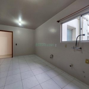 Apartamento com 115m², 3 dormitórios, 1 vaga, no bairro Medianeira em Caxias do Sul para Alugar