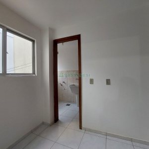 Apartamento com 115m², 3 dormitórios, 1 vaga, no bairro Medianeira em Caxias do Sul para Alugar