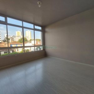 Apartamento com 115m², 3 dormitórios, 1 vaga, no bairro Medianeira em Caxias do Sul para Alugar