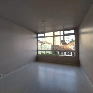 Apartamento com 115m², 3 dormitórios, 1 vaga, no bairro Medianeira em Caxias do Sul para Alugar