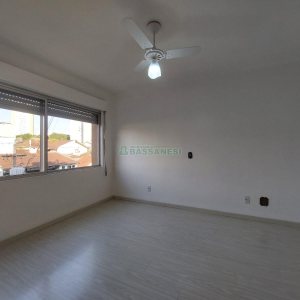 Apartamento com 115m², 3 dormitórios, 1 vaga, no bairro Medianeira em Caxias do Sul para Alugar