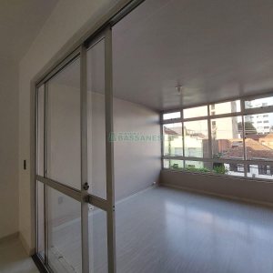 Apartamento com 115m², 3 dormitórios, 1 vaga, no bairro Medianeira em Caxias do Sul para Alugar
