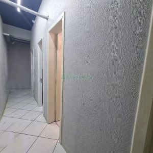 Sala com 490m², no bairro Lourdes em Caxias do Sul para Alugar
