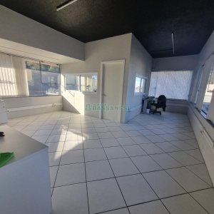 Sala Mobiliada com 195m², no bairro Lourdes em Caxias do Sul para Alugar