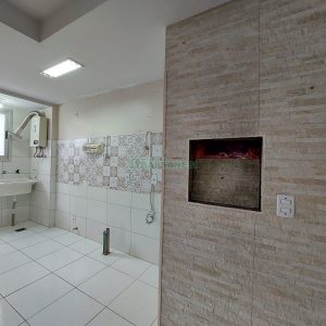 Apartamento com 62m², 2 dormitórios, 1 vaga, no bairro São Caetano em Caxias do Sul para Alugar