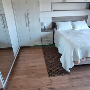 Sobrado com 139m², 3 dormitórios, 2 vagas, no bairro Nossa Senhora da Saúde em Caxias do Sul para Comprar