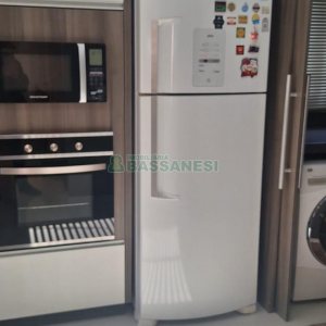 Sobrado com 139m², 3 dormitórios, 2 vagas, no bairro Nossa Senhora da Saúde em Caxias do Sul para Comprar
