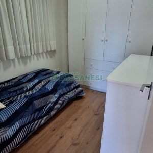 Sobrado com 139m², 3 dormitórios, 2 vagas, no bairro Nossa Senhora da Saúde em Caxias do Sul para Comprar