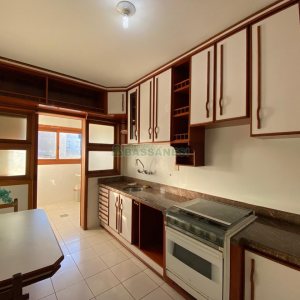 Apto Mobiliado com 96m², 2 dormitórios, 1 vaga, no bairro Bela Vista em Caxias do Sul para Alugar