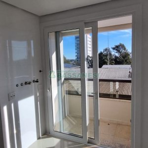 Apartamento com 174m², 3 dormitórios, 3 vagas, no bairro Universitário em Caxias do Sul para Comprar