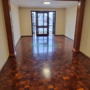 Apto/Cobertura com 207m², 3 dormitórios, 2 vagas, no bairro Pio X em Caxias do Sul para Comprar