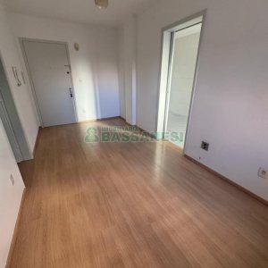 Apartamento com 68m², 2 dormitórios, 1 vaga, no bairro Lourdes em Caxias do Sul para Alugar