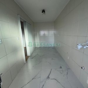 Apartamento com 68m², 2 dormitórios, 1 vaga, no bairro Lourdes em Caxias do Sul para Alugar