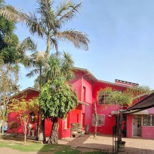 Casa com 400m², 4 dormitórios, 3 vagas, no bairro Santa Lúcia em Caxias do Sul para Comprar