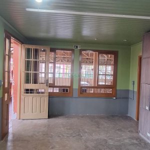 Casa com 400m², 4 dormitórios, 3 vagas, no bairro Santa Lúcia em Caxias do Sul para Comprar