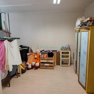 Casa com 400m², 4 dormitórios, 3 vagas, no bairro Santa Lúcia em Caxias do Sul para Comprar