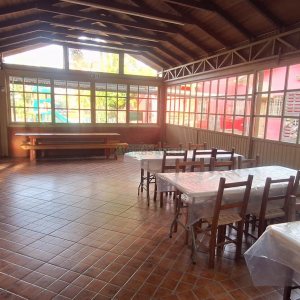 Casa com 400m², 4 dormitórios, 3 vagas, no bairro Santa Lúcia em Caxias do Sul para Comprar