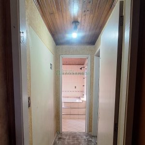 Casa com 400m², 4 dormitórios, 3 vagas, no bairro Santa Lúcia em Caxias do Sul para Comprar