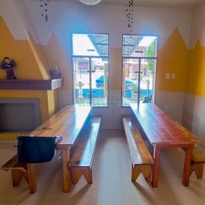 Casa com 400m², 4 dormitórios, 3 vagas, no bairro Santa Lúcia em Caxias do Sul para Comprar