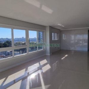 Apartamento com 168m², 3 dormitórios, 3 vagas, no bairro Universitário em Caxias do Sul para Comprar