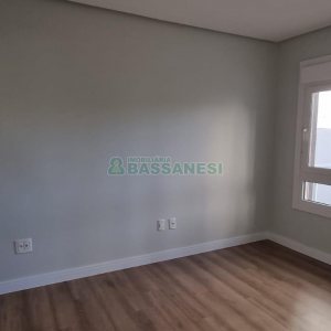 Apartamento com 168m², 3 dormitórios, 3 vagas, no bairro Universitário em Caxias do Sul para Comprar