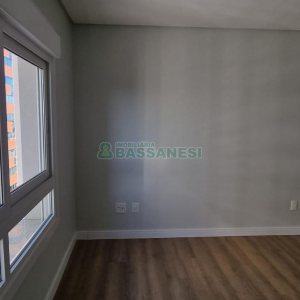 Apartamento com 168m², 3 dormitórios, 3 vagas, no bairro Universitário em Caxias do Sul para Comprar