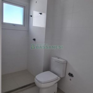 Apartamento com 168m², 3 dormitórios, 3 vagas, no bairro Universitário em Caxias do Sul para Comprar