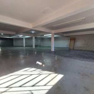 Pavilhão com 280m², no bairro Esplanada em Caxias do Sul para Alugar
