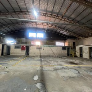 Pavilhão com 2500m², no bairro Sao Gotardo em Flores da Cunha para Alugar