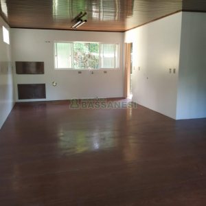 Casa com 216m², 3 dormitórios, 3 vagas, no bairro Cristo Redentor em Caxias do Sul para Comprar