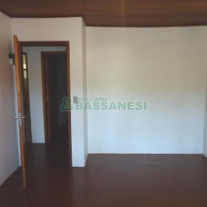 Casa com 216m², 3 dormitórios, 3 vagas, no bairro Cristo Redentor em Caxias do Sul para Comprar