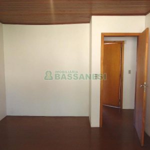 Casa com 216m², 3 dormitórios, 3 vagas, no bairro Cristo Redentor em Caxias do Sul para Comprar