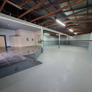 Pavilhão com 288m², no bairro Pio X em Caxias do Sul para Alugar