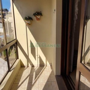 Apto Mobiliado com 80m², 2 dormitórios, 1 vaga, no bairro Medianeira em Caxias do Sul para Alugar
