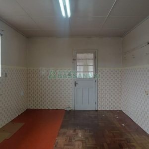 Casa com 147m², 5 dormitórios, 1 vaga, no bairro Pio X em Caxias do Sul para Alugar